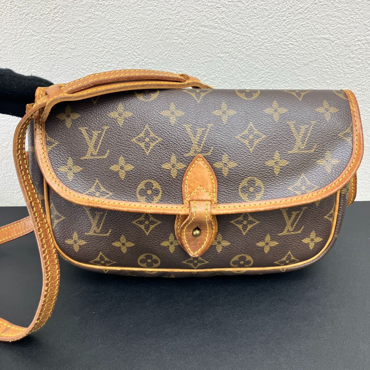 【HQ-258】LOUISVUITTON モノグラム　ジペシエールPM　M42248/AR1912 38,870円