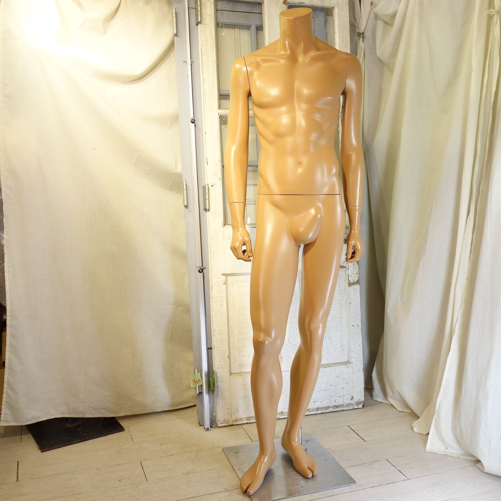 メンズマネキン アパレル 店舗 ブラウン リアルマネキン 全身 什器 洋服 展示 M373 12,768円