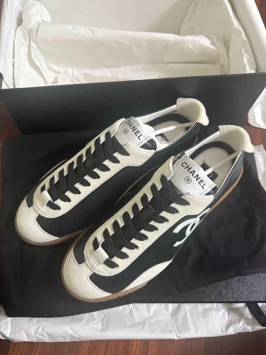 CHANEL シャネル 26年 新作 CCロゴ スニーカー ブラック (新品)