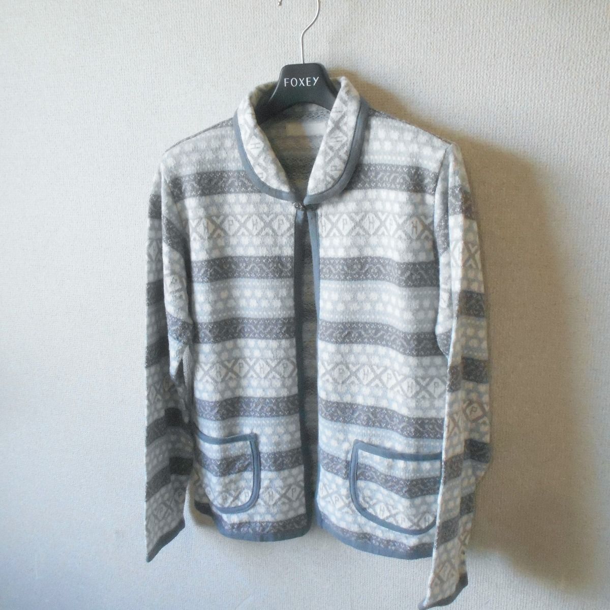 https://assets.mercari-shops-static.com/-/large/plain/2JVaqoJBHZNBjSytbZiGrQ.jpg@jpg