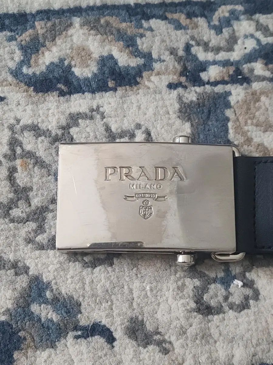 PRADA プラダ ミラノ ベルト 出品