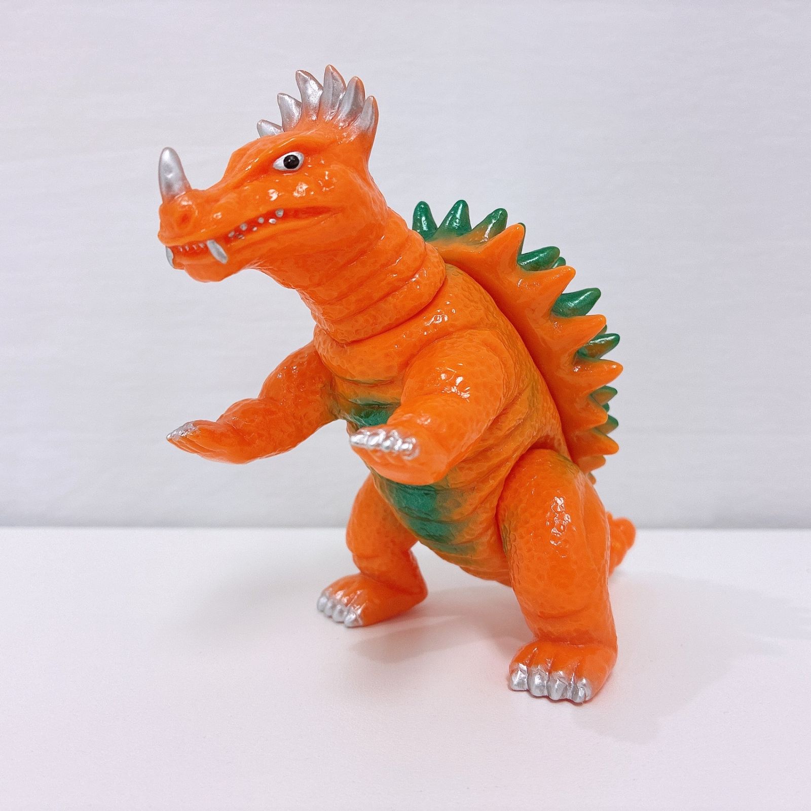 サンガッツ本舗 東宝怪獣総進撃 アンギラス二代目 オレンジ成型 ソフビ