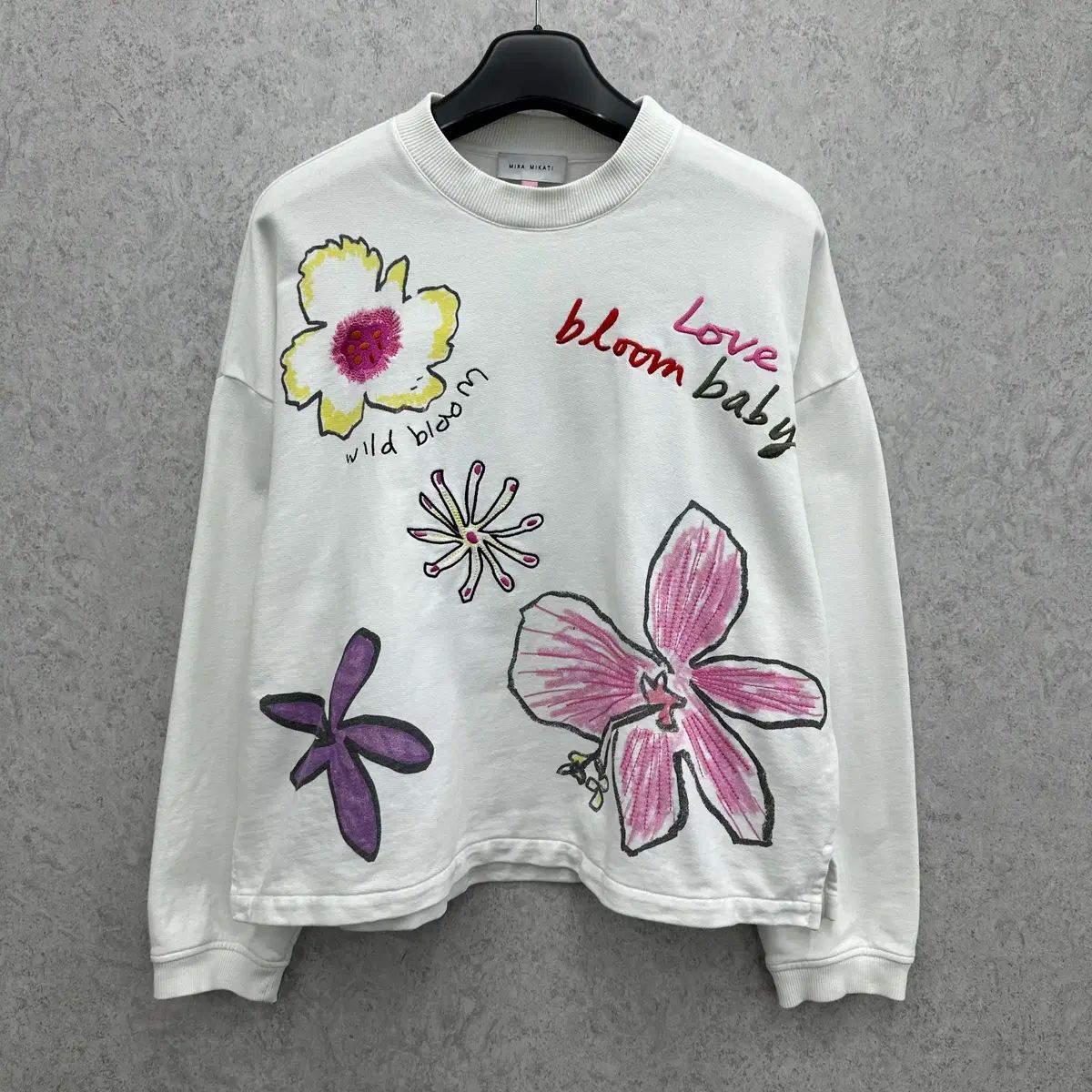 90 MIRA MIKATI ミラミカティ レディース ルーズフィット グラフィック スウェット