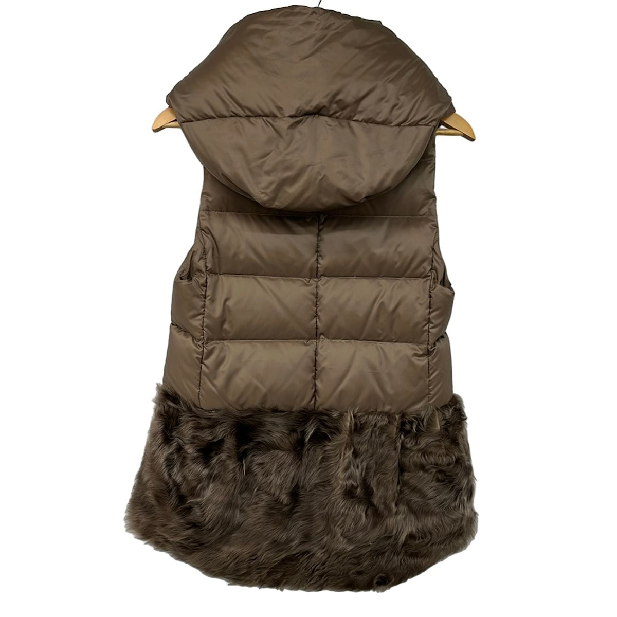 https://assets.mercari-shops-static.com/-/large/plain/2JVbDWnR8BaUcpApCjY2cT.jpg@jpg