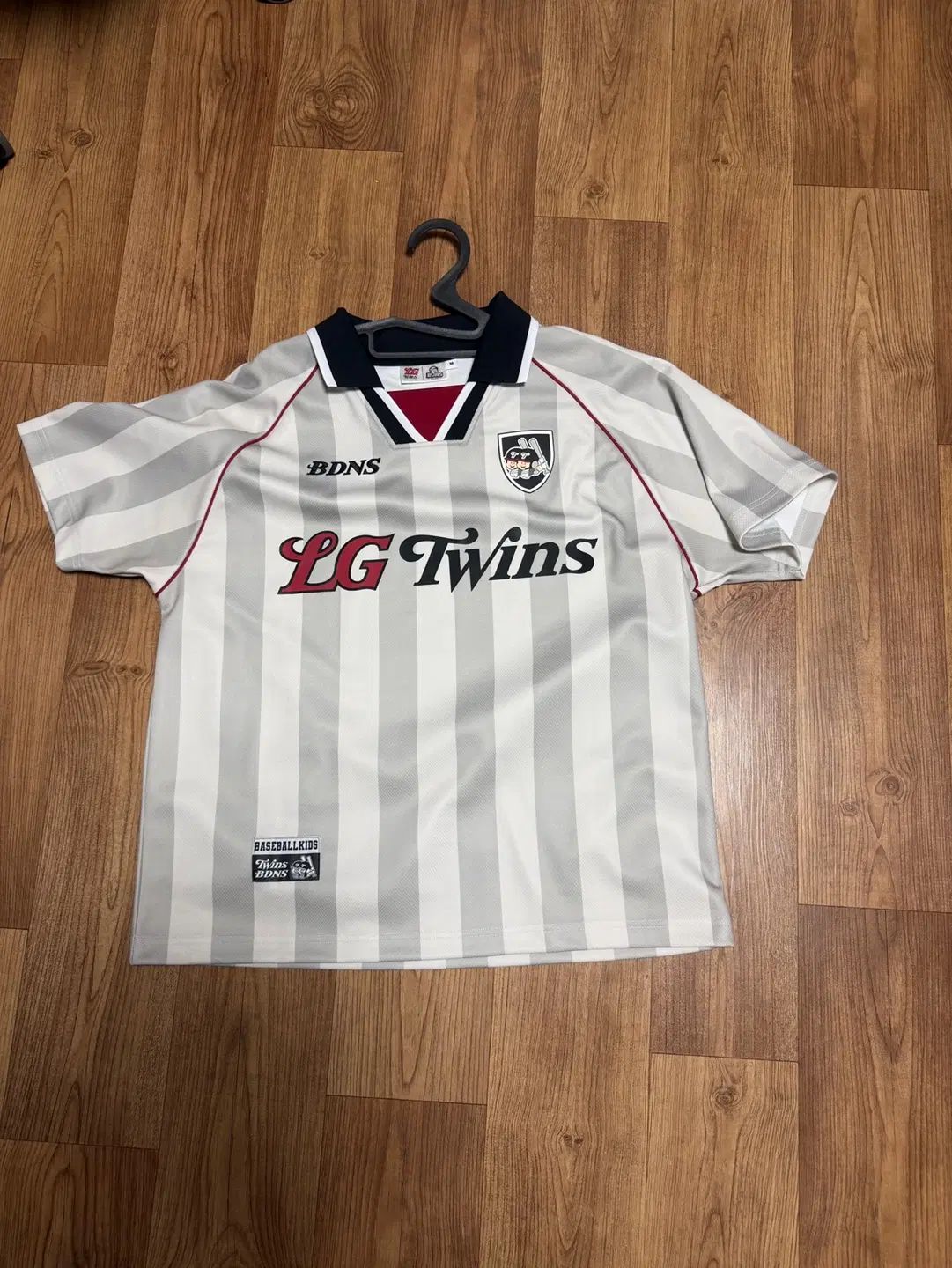 BDNS x LG TWINS ツインズ ストライプ Tシャツ