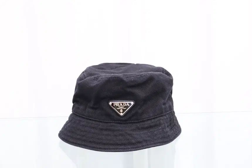 PRADA プラダ 三角ロゴ バケットハット 帽子 2HC137 2DXI