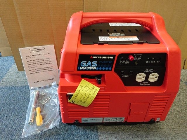 【未使用品】 訳あり 三菱 MGC901GB 発電機 ポータブルガス発電機 カセットボンベ仕様