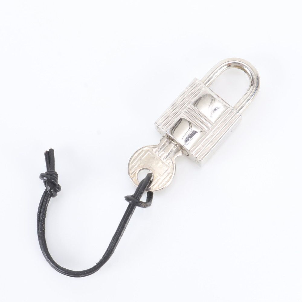 極美品 エルメス パドロック キー 鍵 102 カデナ シルバー ブランド UUM EO15-10【中古】 10,804円