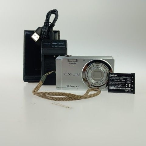 Casio EXILIM EX-ZS6 Silver Digital Camcorder/