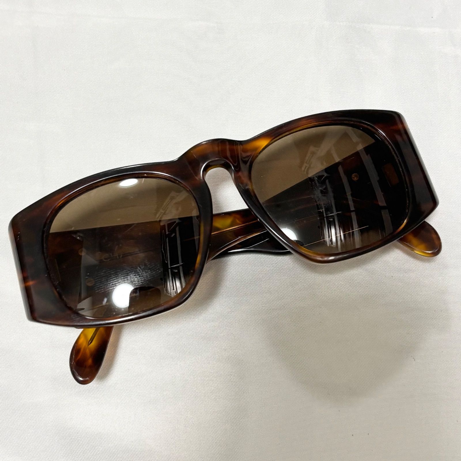 【送料無料】CHANEL/シャネル/サングラス/鼈甲柄/べっ甲/ブラウン×ゴールド/CCロゴ/中古品