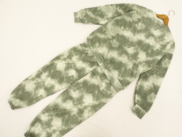 https://assets.mercari-shops-static.com/-/large/plain/2JVdJNfRXprzQqsxG3cBfw.jpg@jpg