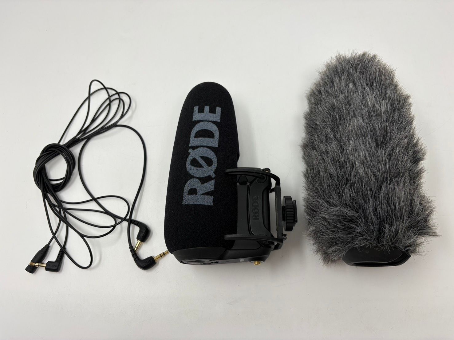 ◆RODE ロード オンカメラコンデンサーマイク VideoMic PRO+ ファーカバー,コード付き 中古◆22085★