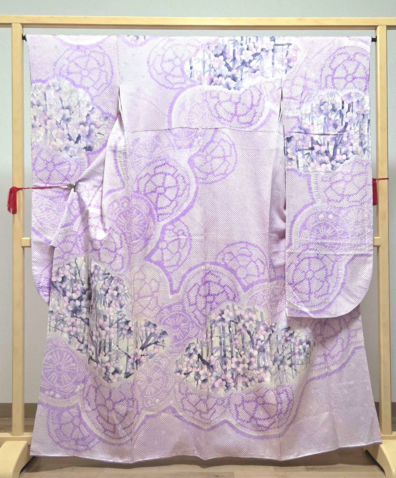 C◆着物くつろぎ 総絞り 梅の花模様 薄紫色 白色 車輪 袷 正絹 振袖 着物