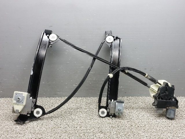9665　プジョー RCZ 後期　T7R5F02　パワーウィンドウレギュレーター右　PWレギュレーターフロント右