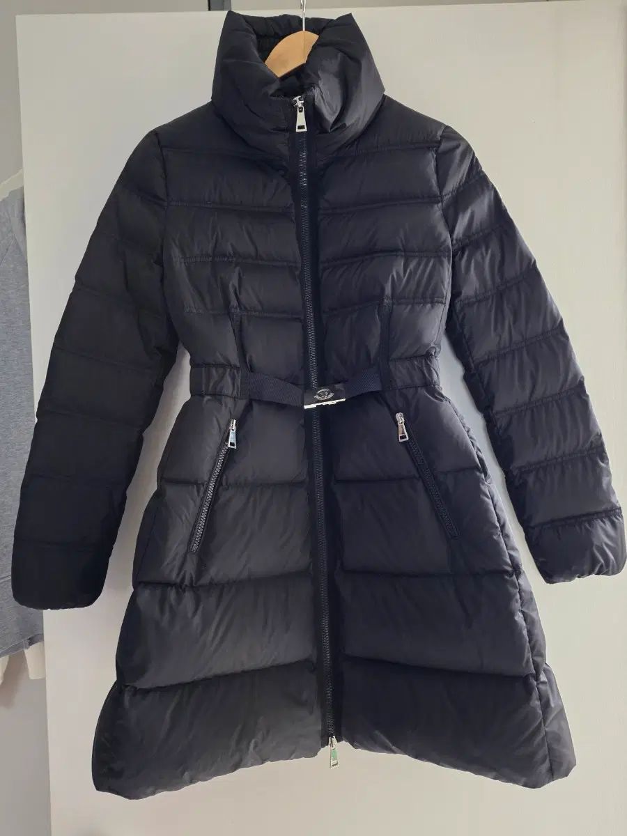 MONCLER モンクレール アクラテル ブラック ダウンジャケット ロング丈 サイズ0 (韓国国内44 細身55) 正規品販売