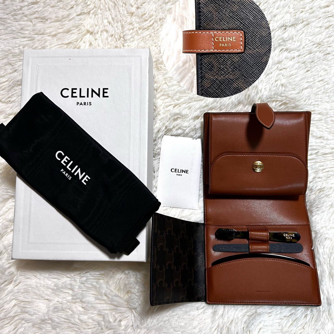 未使用箱付き　タグ付き　CELINE セリーヌ　マカダム　トラベルセット　小物入れ　ブラシ　鏡等