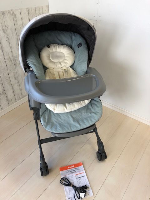 美品　クリーニング済み　説明書付　ホワイトレーベル ネムリラ AUTO SWING BEDi Long スリープシェル EG ミンティブルー コンビ(Combi) 電動　ハイローチェア・ベビーラック0810-08