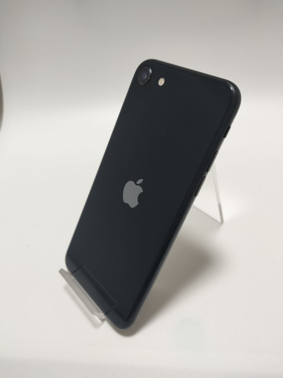 iPhoneSE3 64GB SIMフリー バッテリー84％ 整備保証付き 本体 中古 ミッドナイト やや傷や汚れあり