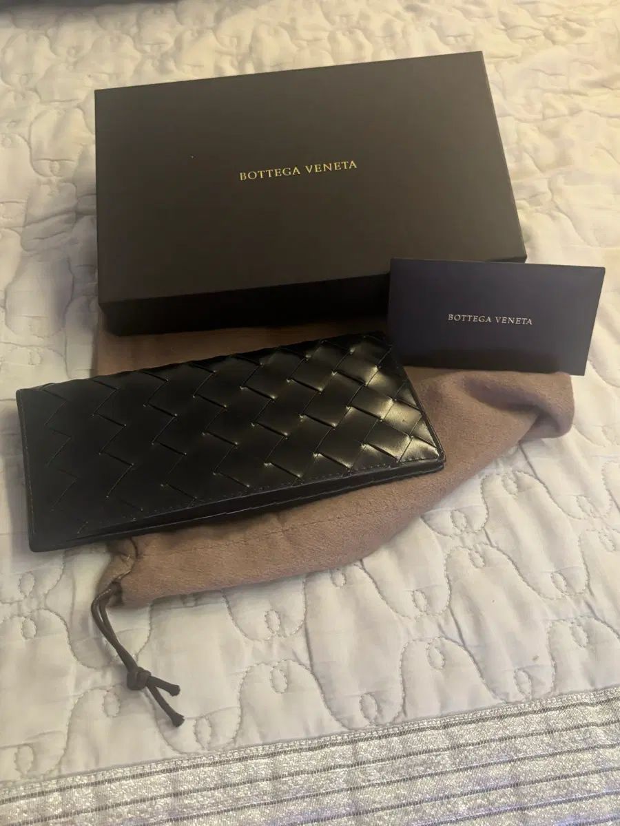 正規品・新品級 Bottega Veneta ボッテガ・ヴェネタ イントレチャート 光沢 長財布 フルセット付属品