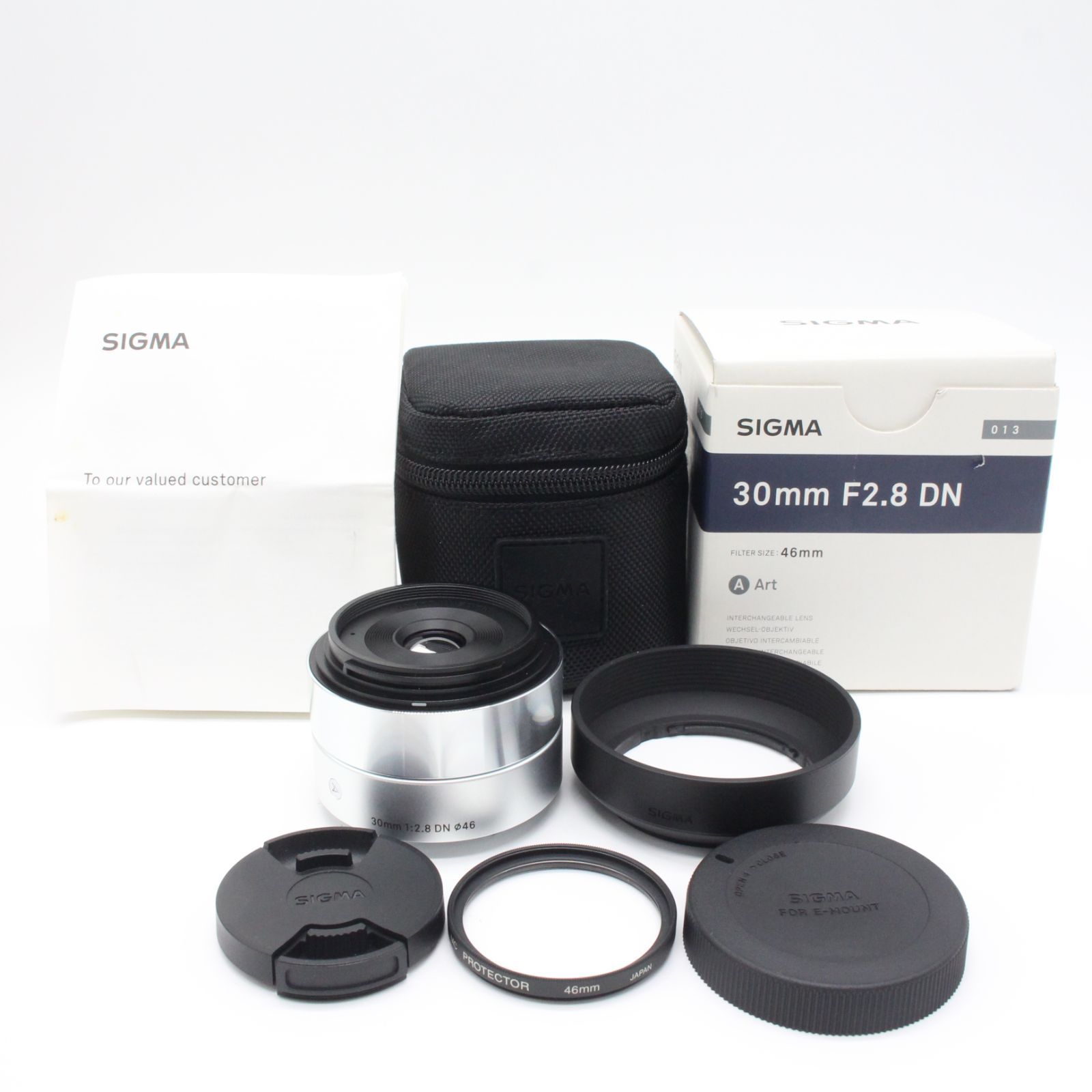 嬉しい元箱・ポーチ・フード・レンズフィルター付き！■極上品■ SIGMA 30mm F2.8 DN シルバー ソニーE用