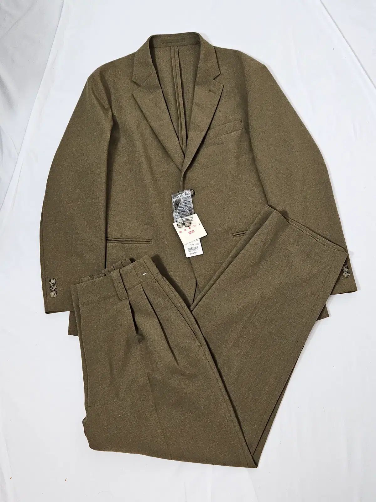 マルニ x ユニクロ ブレーザー ジャケット ワイドフィット スラックス パンツ セットアップ セット L (新品)