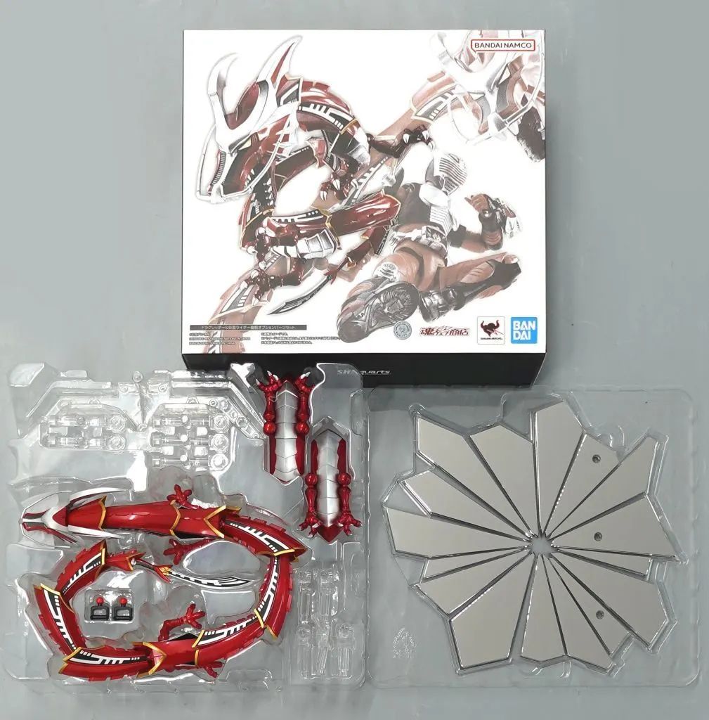 【中古】フィギュア S.H.Figuarts ドラグレッダー＆仮面ライダー龍騎オプションパーツセット 「仮面ライダー龍騎」