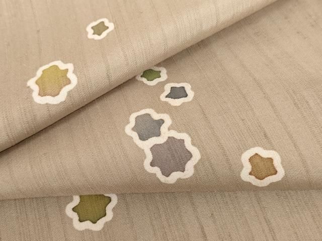 平和屋着物●上質な小紋　紬地　ろうけつ染め　舞花文　正絹　逸品　未使用　AABK3410cs 27,300円