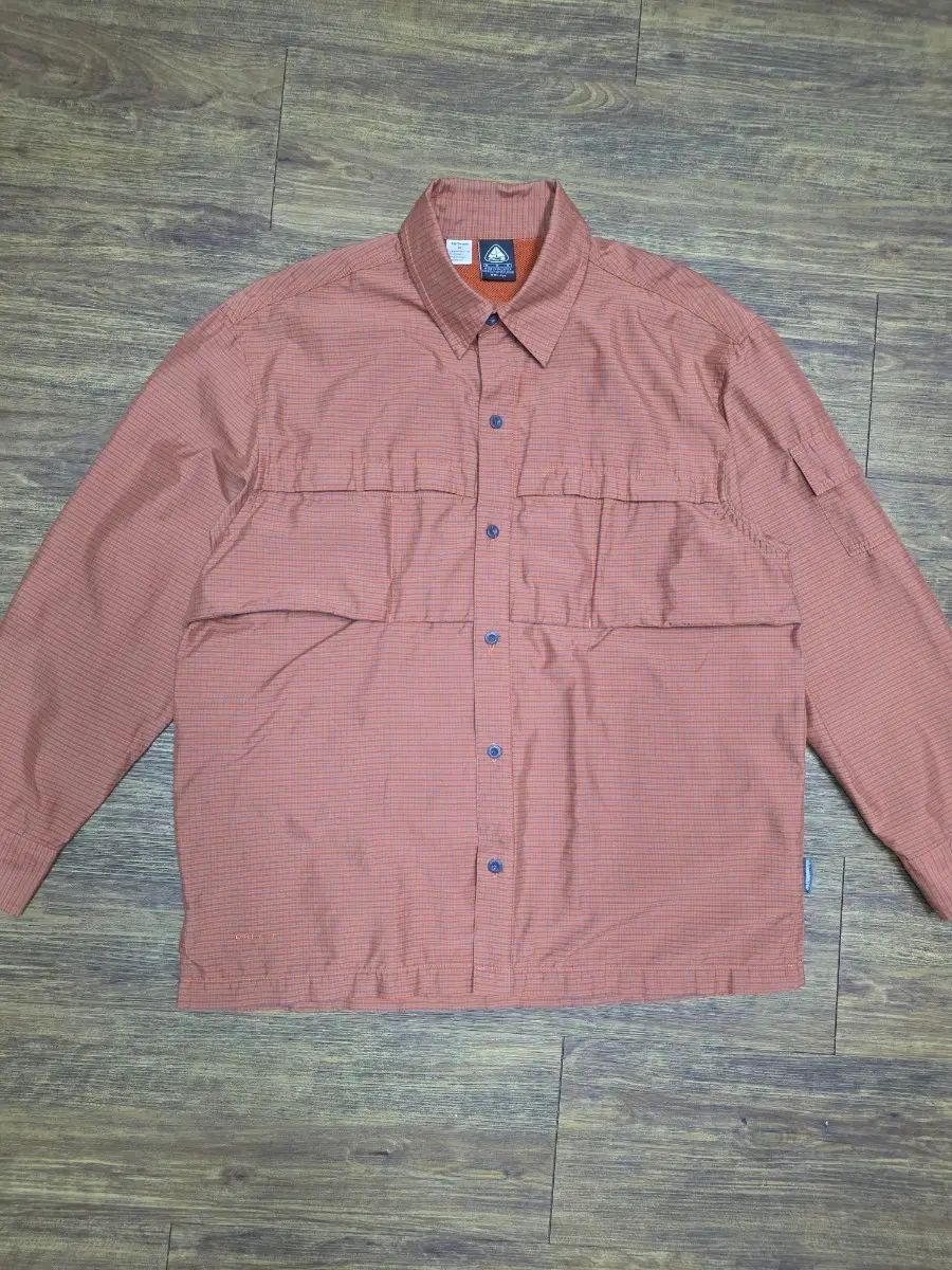 ナイキ ACG シャツ