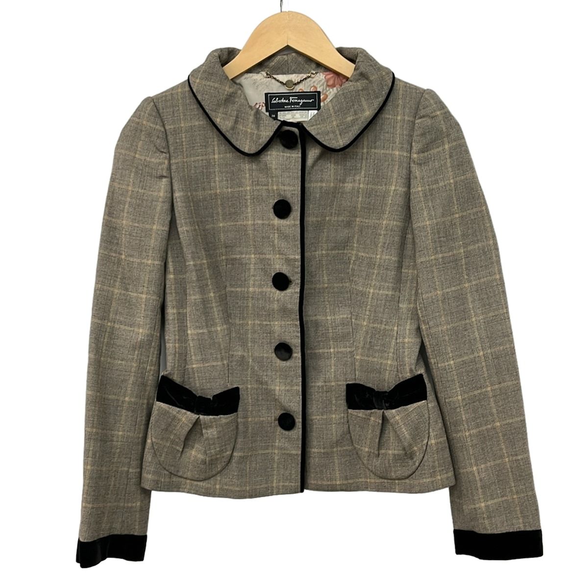 FERRAGAMO/SalvatoreFerragamo(サルバトーレフェラガモ) ジャケット サイズ38 S レディース美品 - グレーベージュ×ライトブラウン×黒