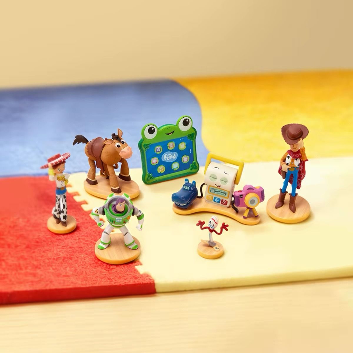 トイ・ストーリー5 Toy Story 5 フィギュアセット ウッディ バズ