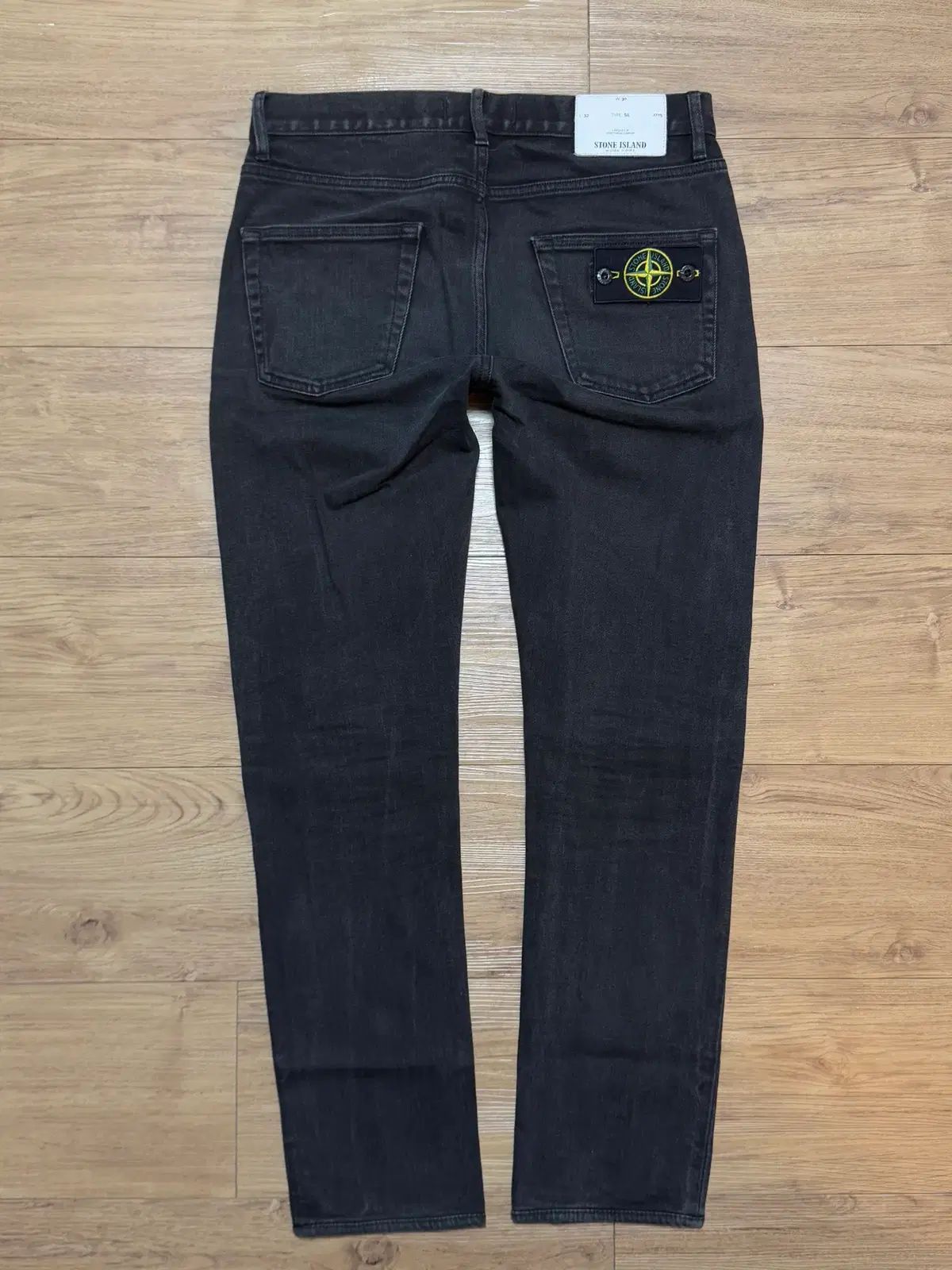 STONE ISLAND ストーンアイランド ワッペン ブラックデニム パンツ