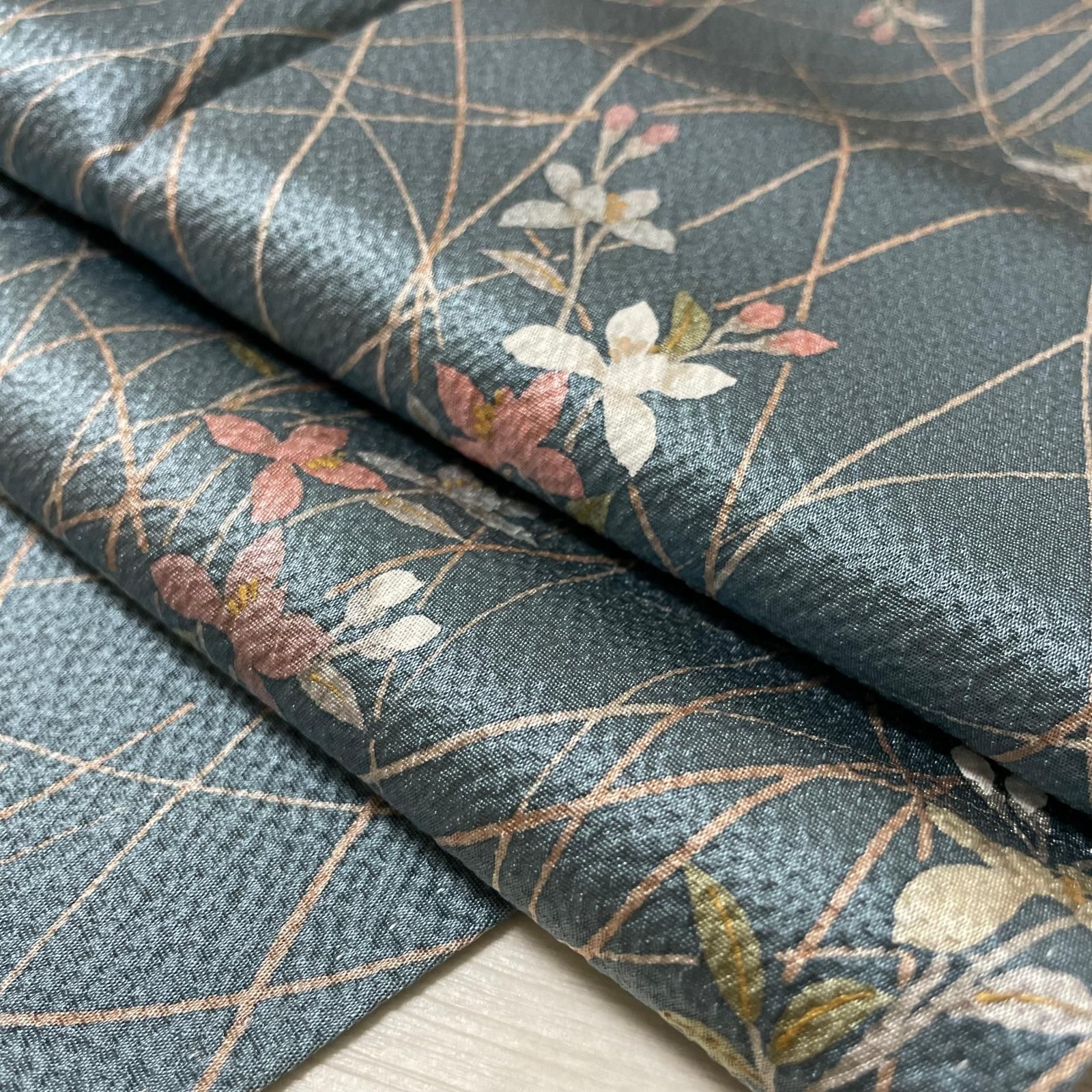 小紋 上品な花模様 着物 正絹 X-7541 6,688円