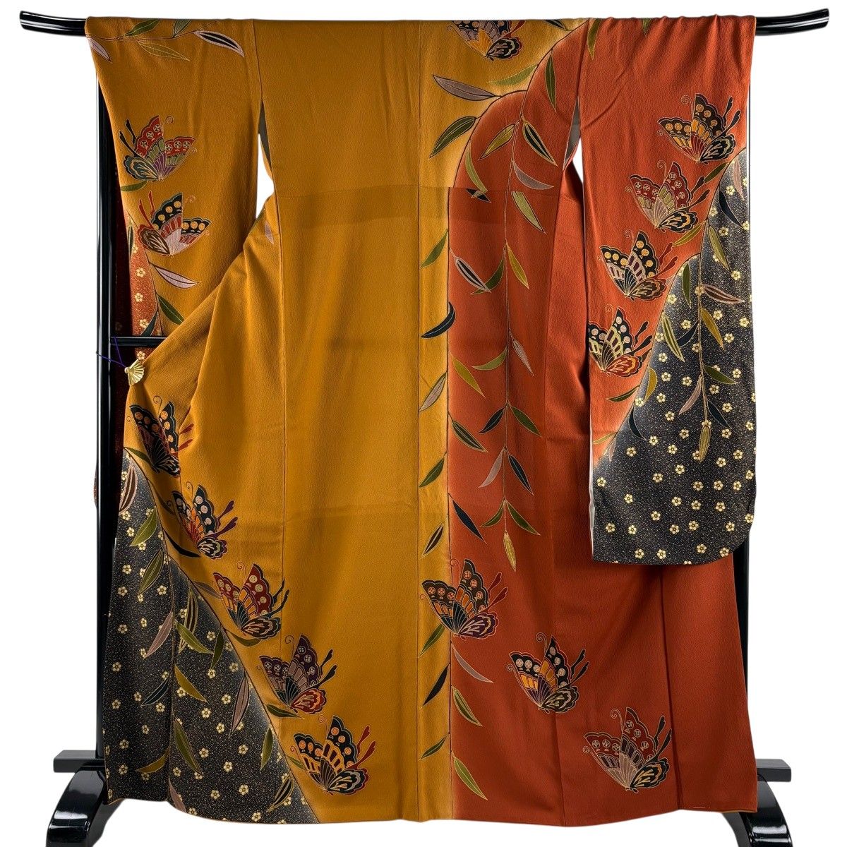 【美品】 振袖 身丈169cm 裄丈69cm L 袷 蝶 柳 金彩 染め分け 山吹茶色 正絹 秀品 【中古】