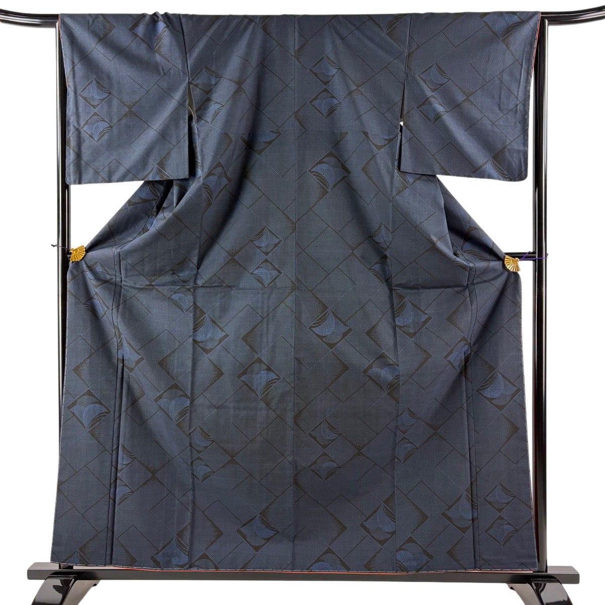 【美品】 大島紬 身丈161cm 裄丈65.5cm M 袷 証紙 幾何学模様 花 純泥染 青黒 正絹 秀品 【中古】 6,512円