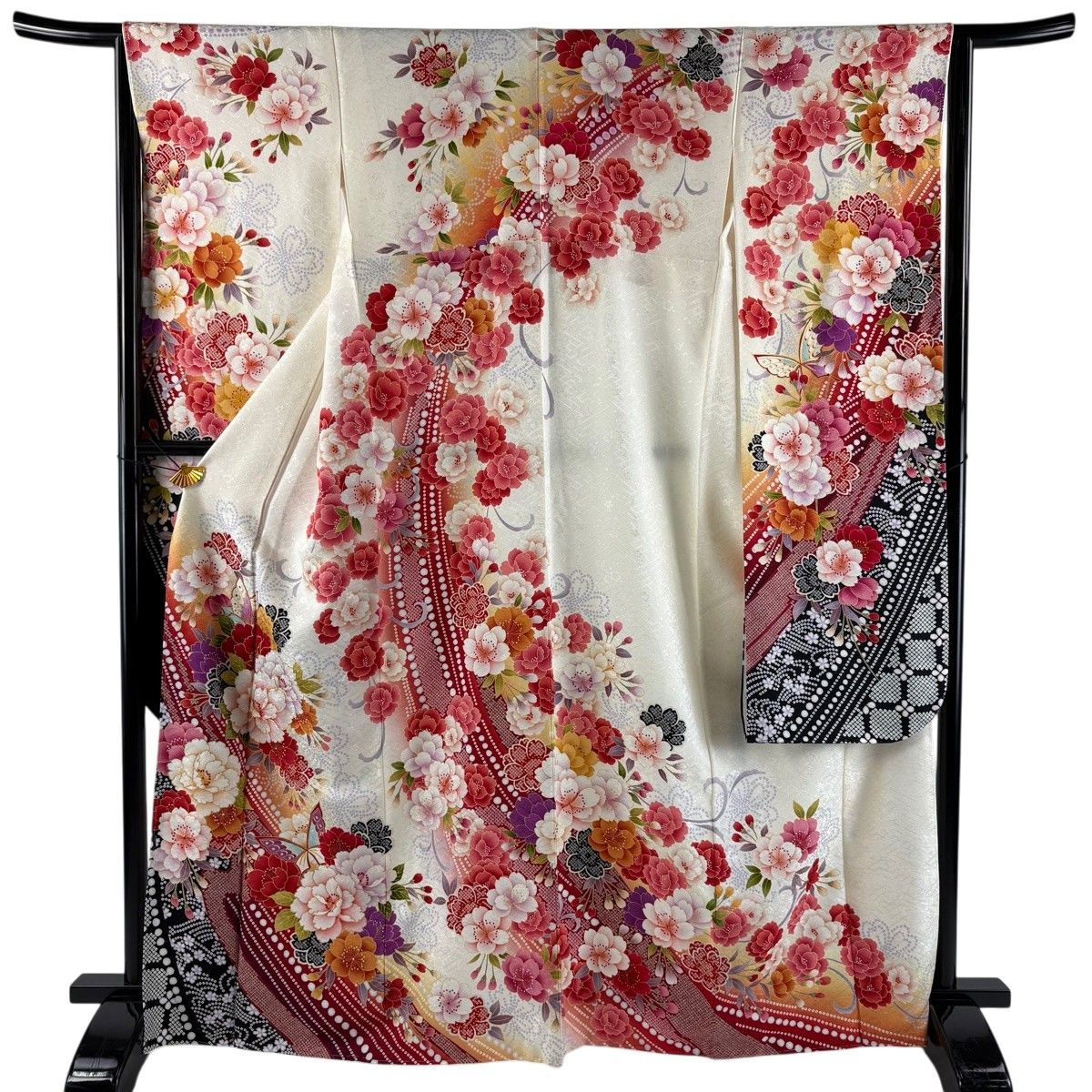 【美品】 振袖 身丈166.5cm 裄丈65cm M 袷 牡丹 蝶 金糸 金彩 クリーム 正絹 秀品 【中古】