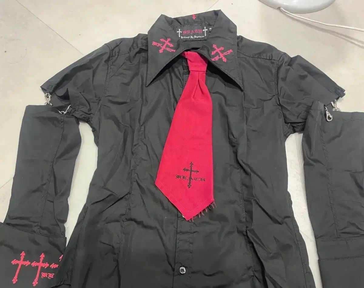 REACH Madpunks パンク ゴスパンク シャツ ネック タイ マッドパンク風 ユニセックス 12,255円
