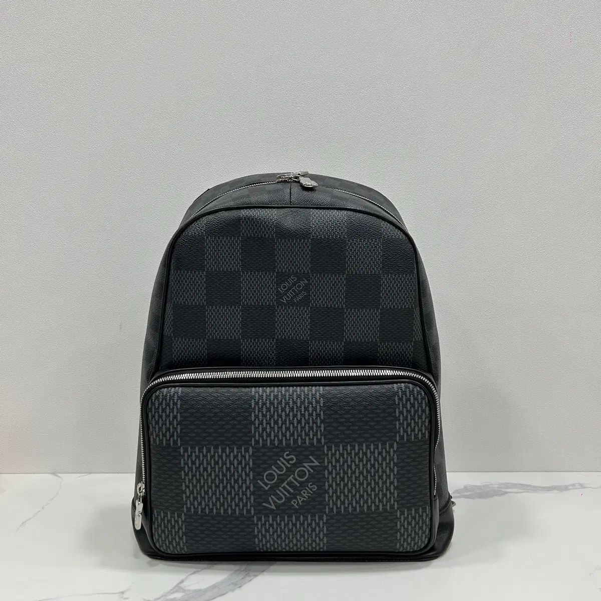 ルイヴィトン ダミエ グラフィアート バックパック 228,877円