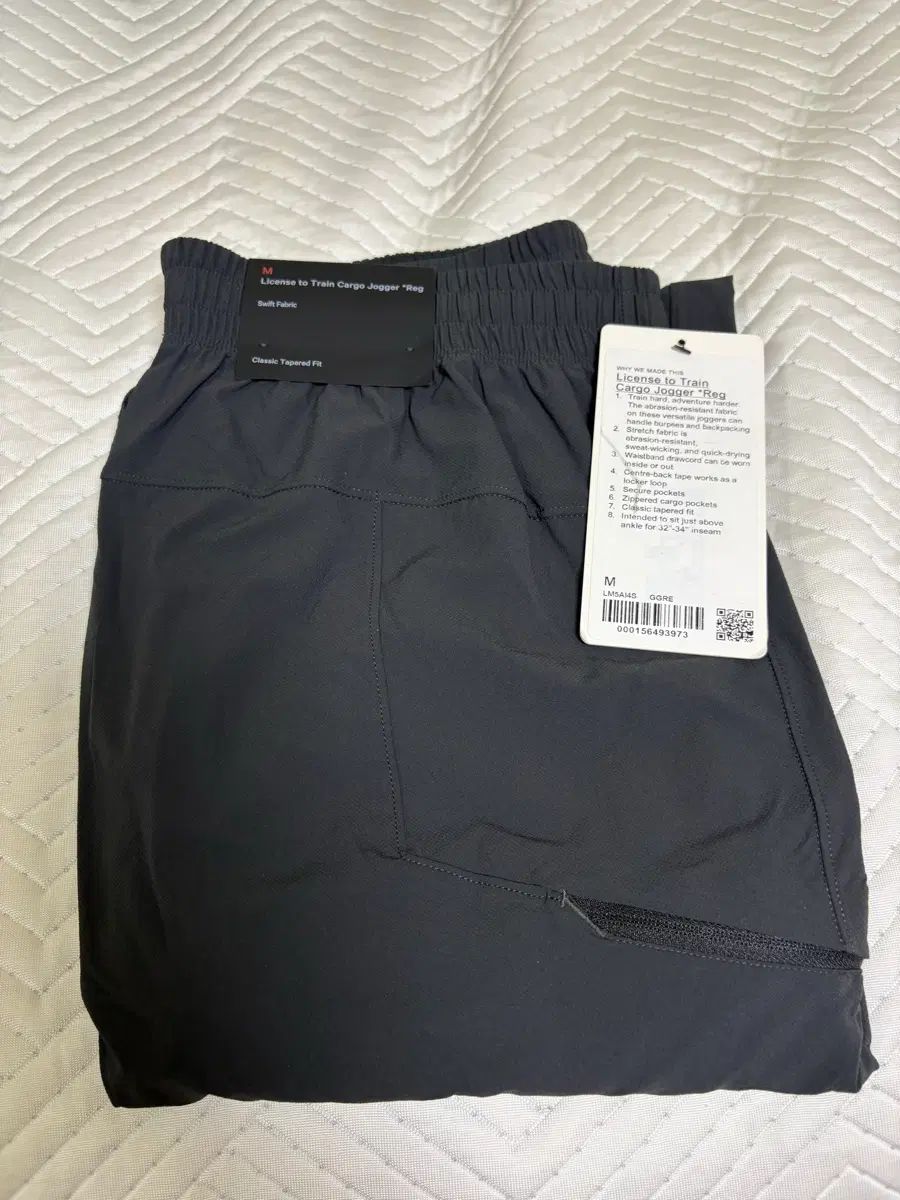 lululemon ライセンス トゥー 黒鉄のミステリートレイン カーゴ ジョガー パンツ ブラック M
