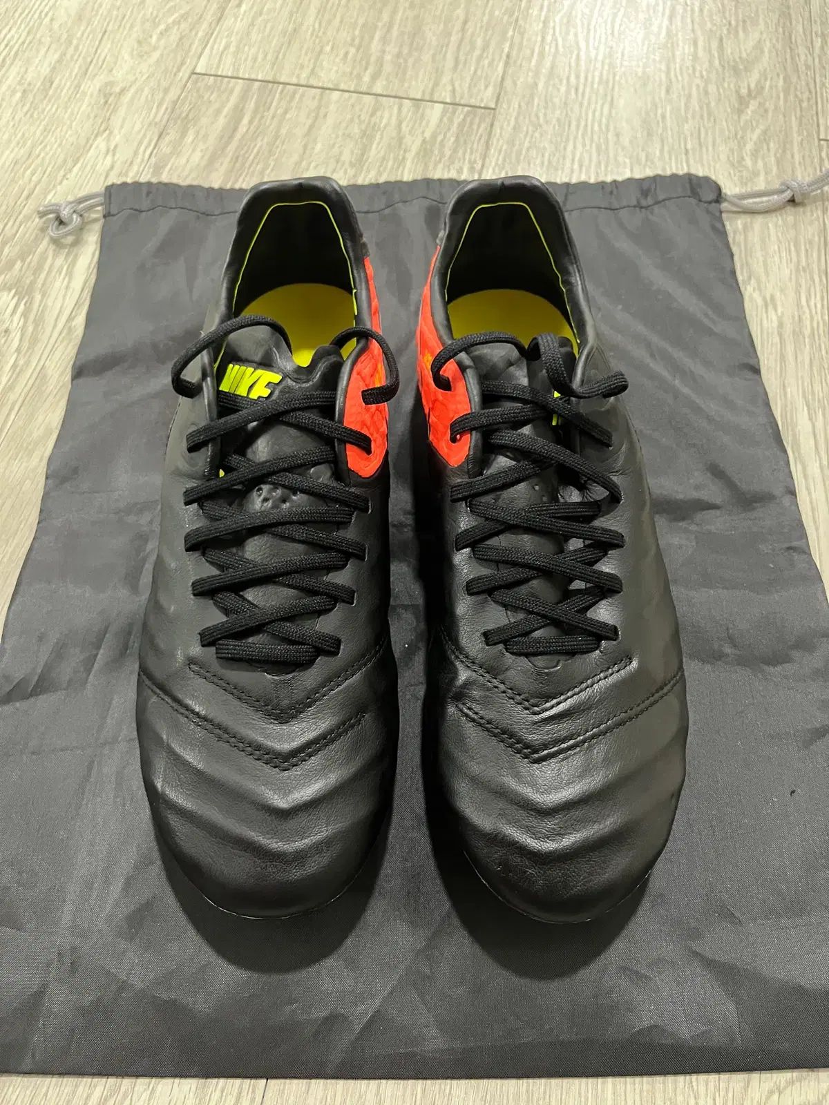 (新品) NIKE ナイキ ティエンポ レジェンド 6 FG 250 サッカーシューズ