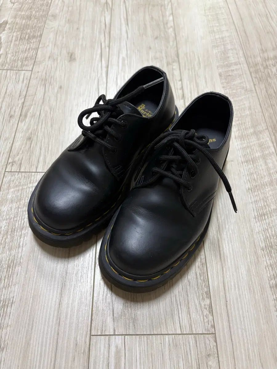 DR. MARTENS ドクターマーチン 1461 3ホール ベックス 220