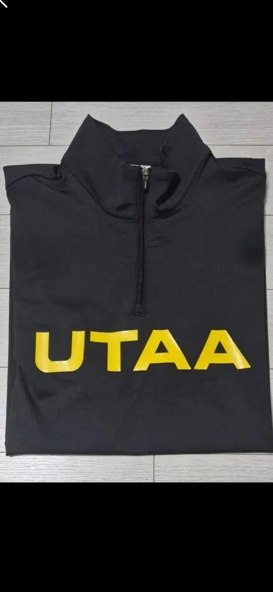UTAA ユタ 半袖 ジップアップ 100