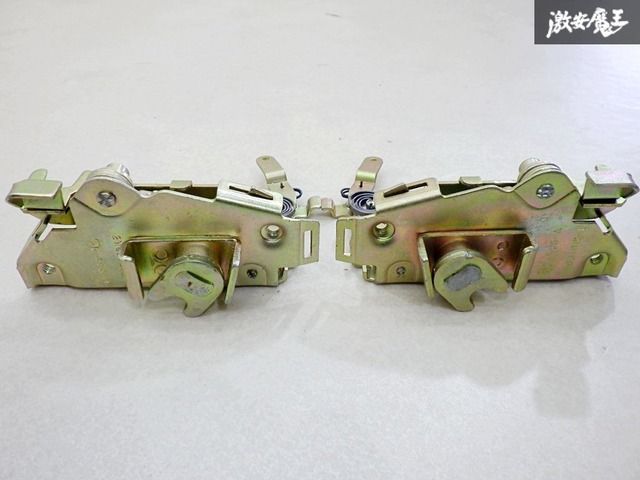 【希少・未使用品】PEREZ製 空冷 ビートル タイプ2 '74〜'79y レイトバス フロントドアラッチ ドアロック 左右セット 211837016H 当時物