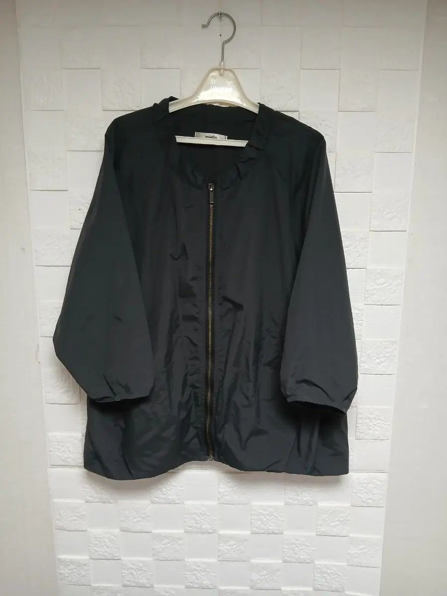 新品同様) miel 7分丈 ウィンドブレーカー ジップアップ Free! 6,420円