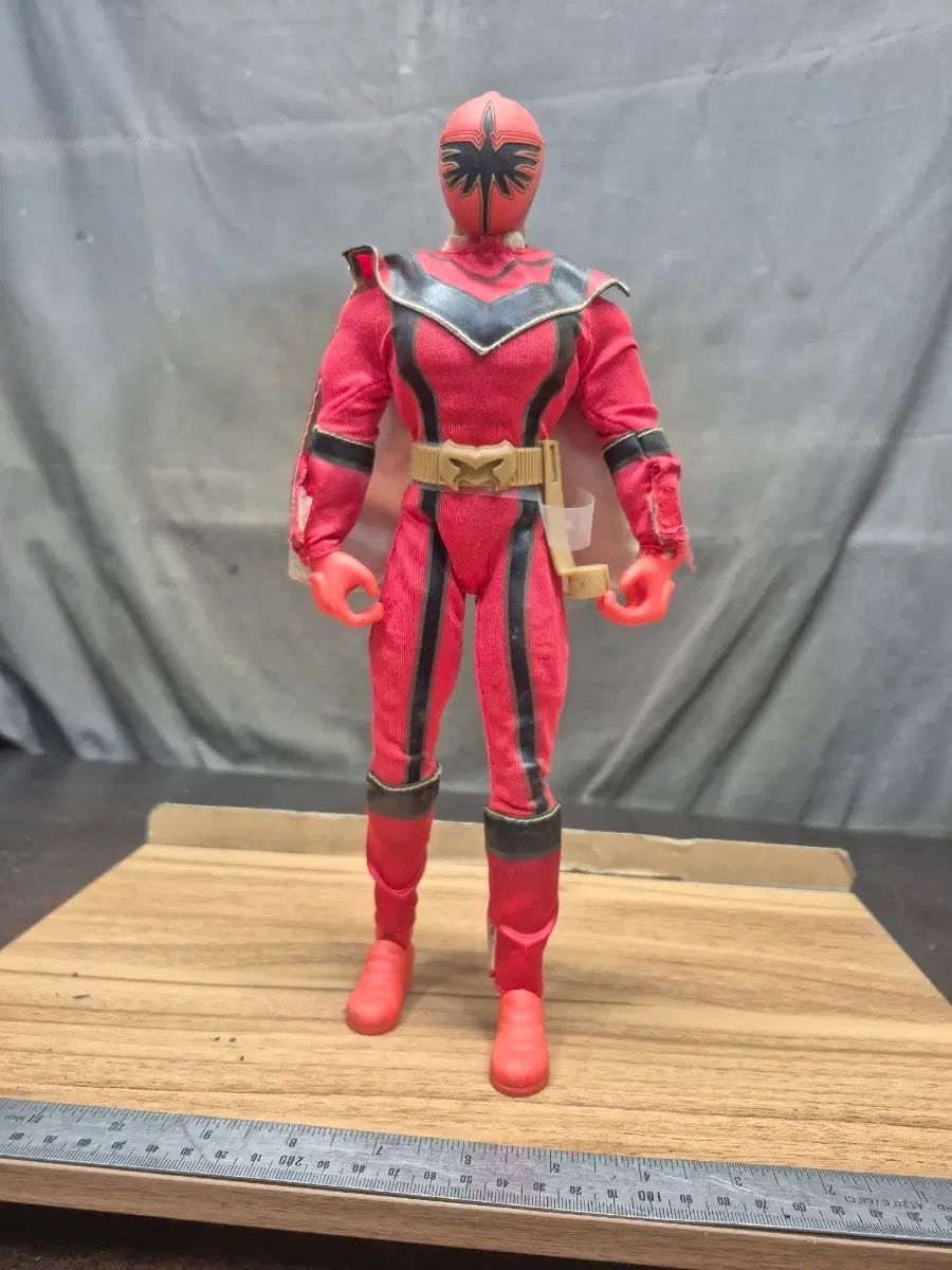 2005年 BANDAI バンダイ パワーレンジャー レッド アクション フィギュア