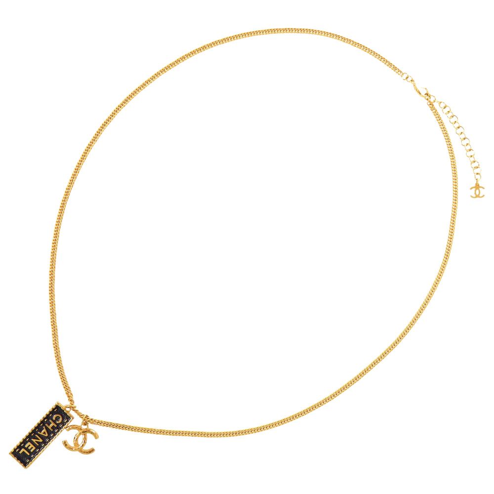 新品同様 シャネル ココマーク ロゴプレート ネックレス メタル エナメル ゴールド I24P刻印 0320 CHANEL 66,550円