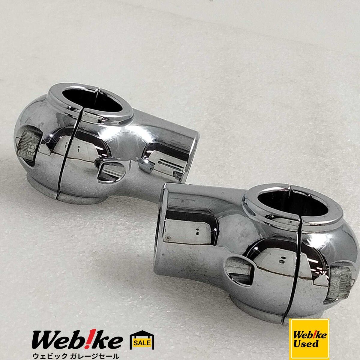 ハーレーダビッドソン純正中古パーツ FXSTCソフテイル ハンドルバーライザー 左右セット 55984-07 RXBI34670