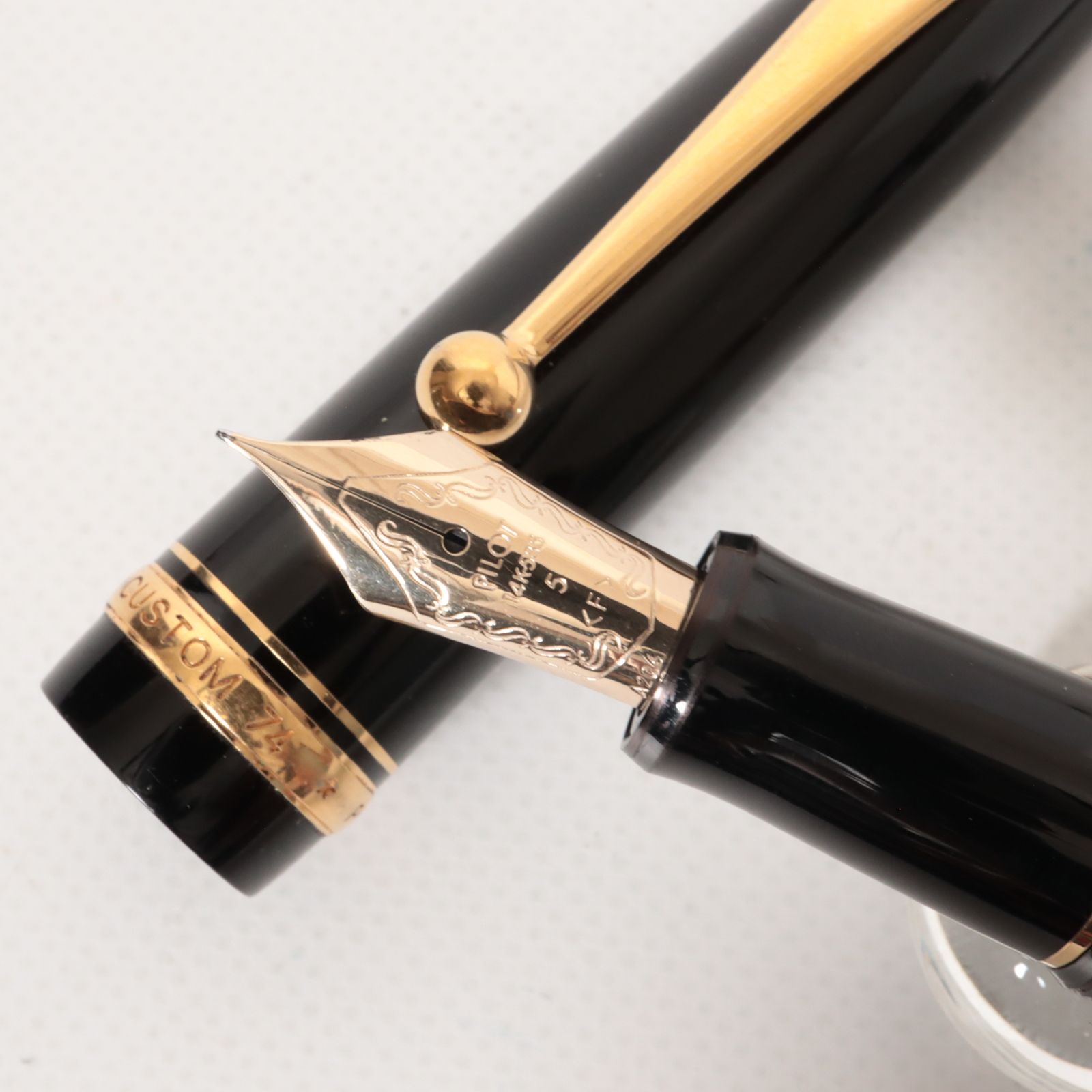 PILOT カスタム74 万年筆 14K F(細字) ブラック ゴールドトリム 動作確認済 本体のみ 10,074円