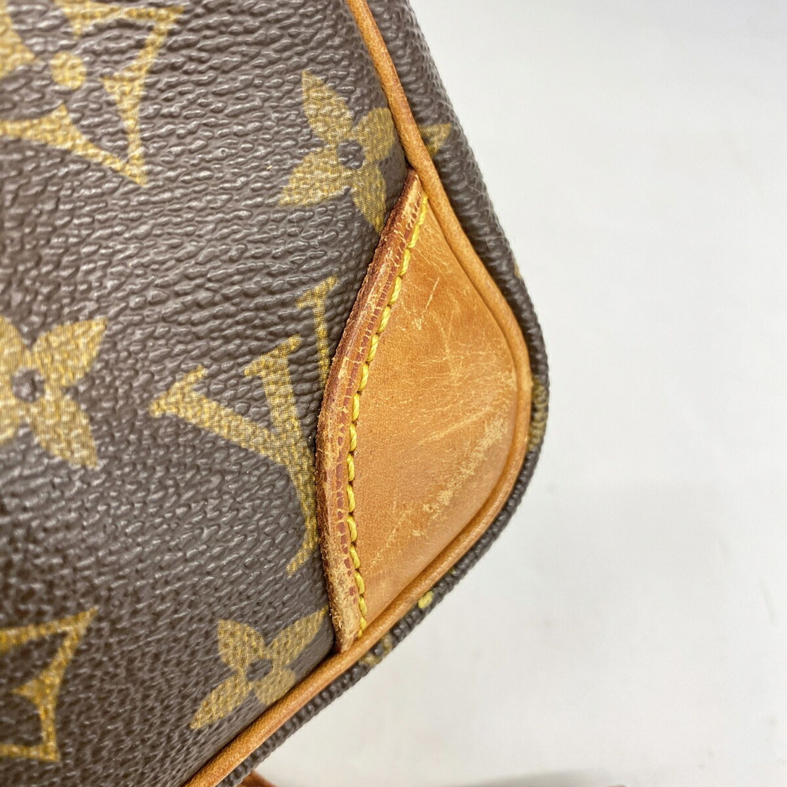 ルイ・ヴィトン(Louis Vuitton) ルイ・ヴィトン ショルダーバッグ モノグラム トロカデロ24 M51276 ブラウンレディース