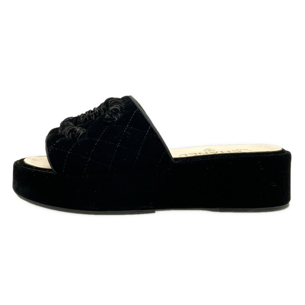 CHANEL(シャネル) サンダル 37 C レディース - G34750 黒 ココマーク/マトラッセ/キルティング/オープントゥ 52,800円
