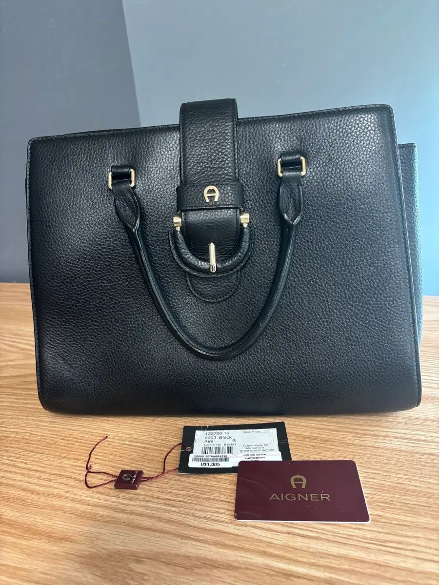 AIGNER アイグナー ブラック トートバッグ/ショルダーバッグ 28,119円